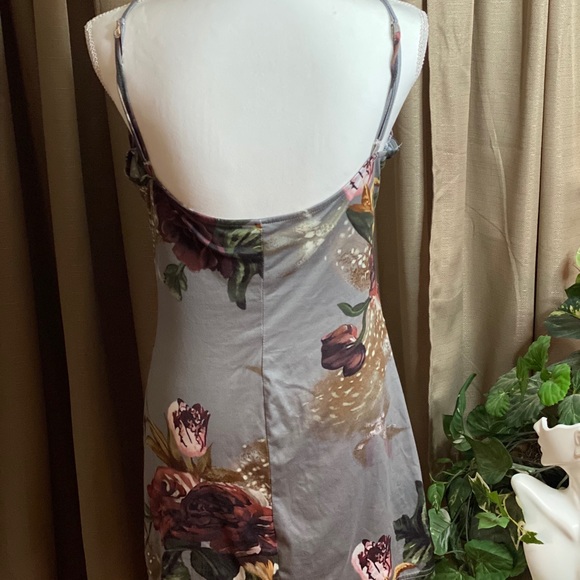 Dress - Picture 3 of 4